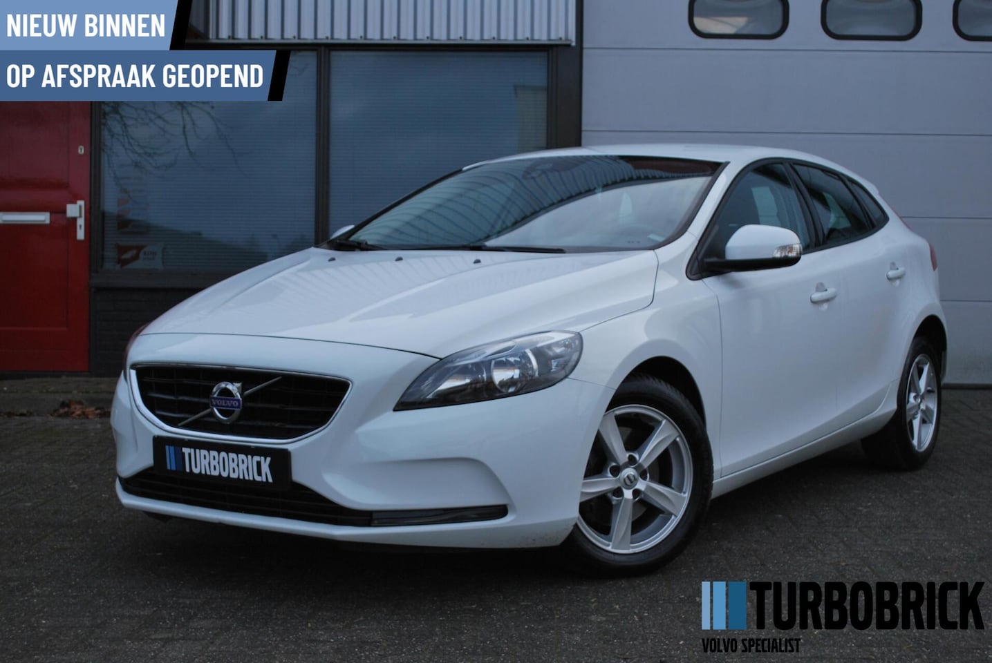 Volvo V40 - 1.6 T2 Kinetic | Clima | Cruise | Leder | LMV - AutoWereld.nl