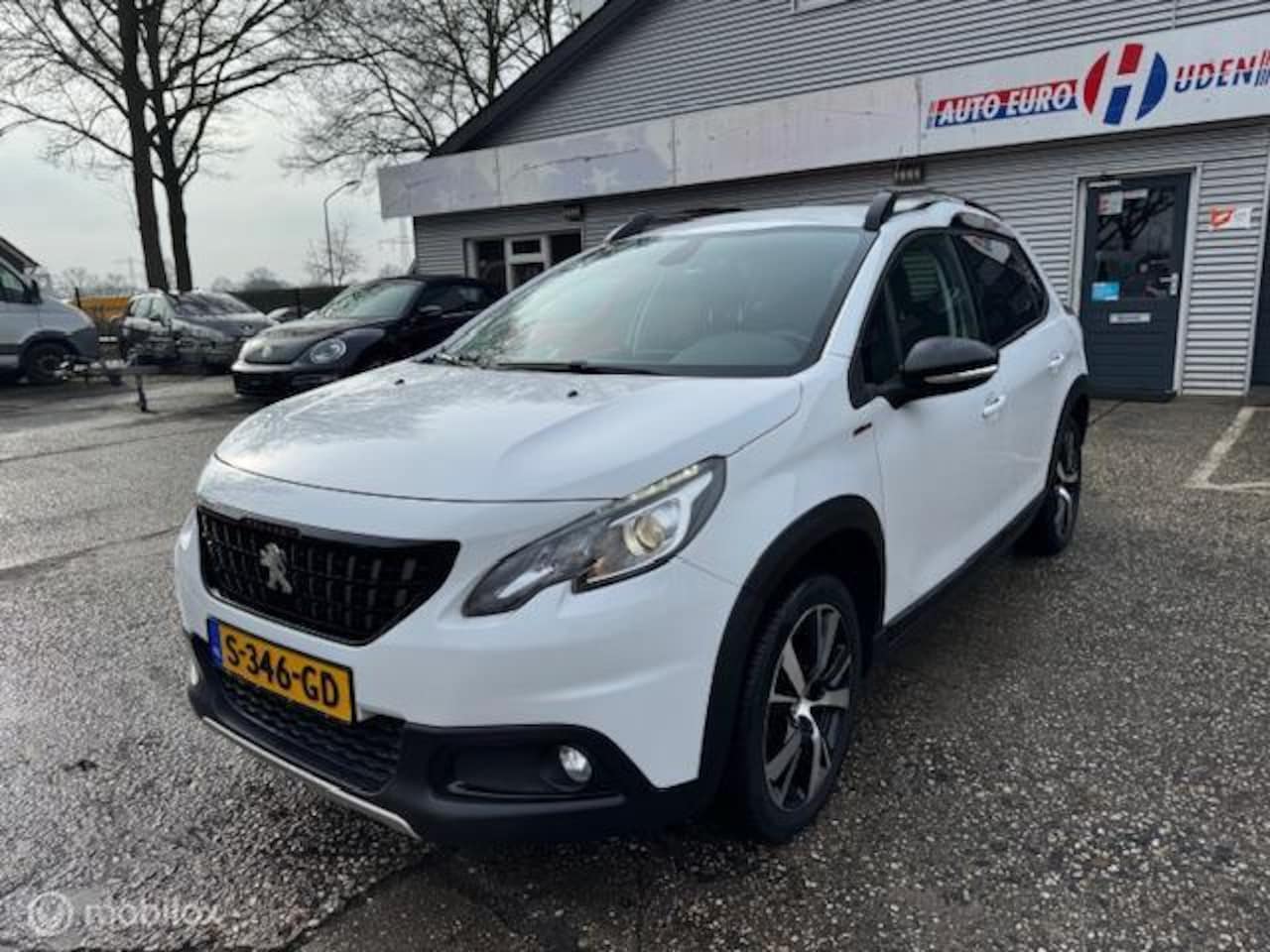 Peugeot 2008 - 1.2 110PK GT-line Navi+Camera+Trekhaak! - AutoWereld.nl