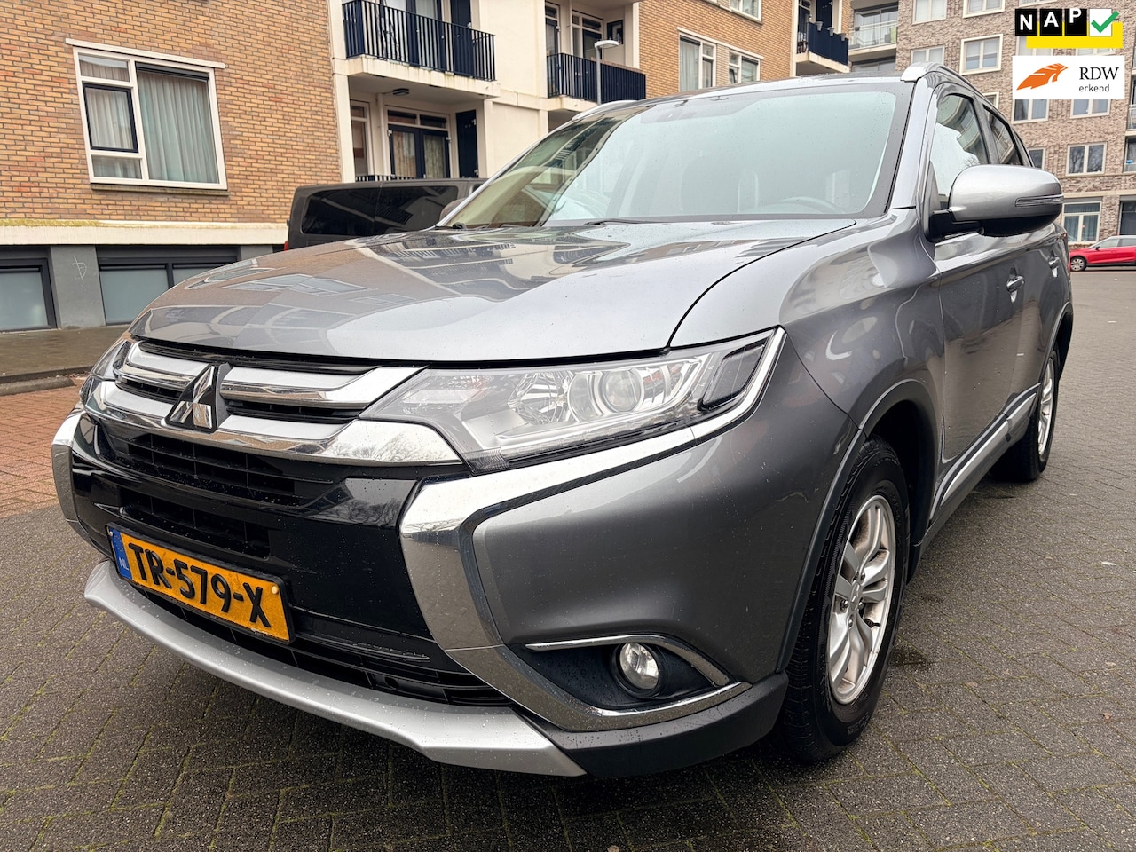 Mitsubishi Outlander - 2.0 Business Edition 2.0 Business Edition - AutoWereld.nl