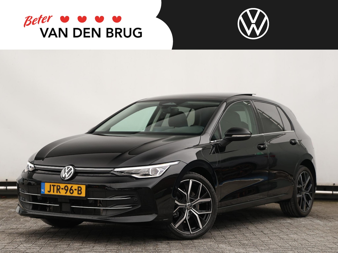 Volkswagen Golf - 1.5 eHybrid Style Edition 204 PK Automaat | Panoramadak | Elektronisch wegklapbare trekhaa - AutoWereld.nl