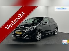 Peugeot 208 - 1.2 PureTech Signature TREKHAAK NAVI CARPLAY