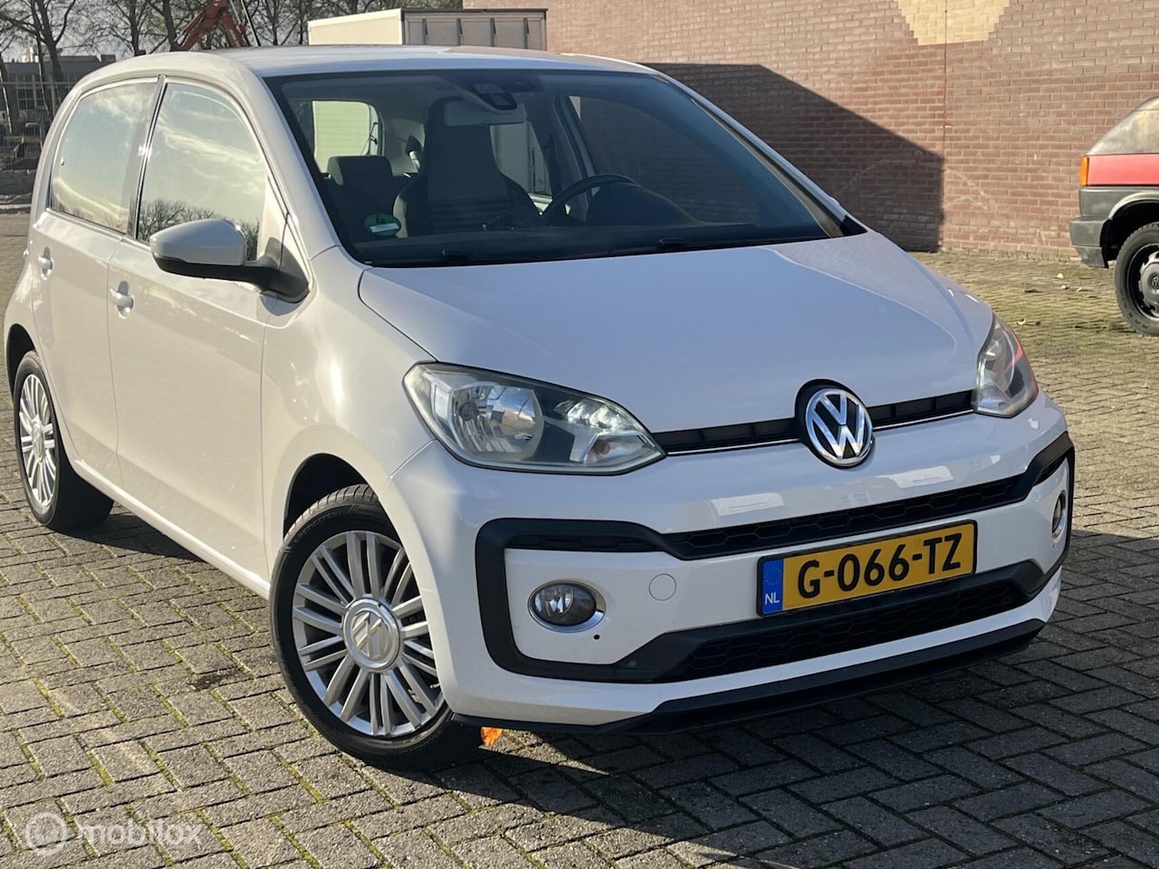 Volkswagen Up! - 1.0 BMT high up! 1.0 BMT high up! - AutoWereld.nl