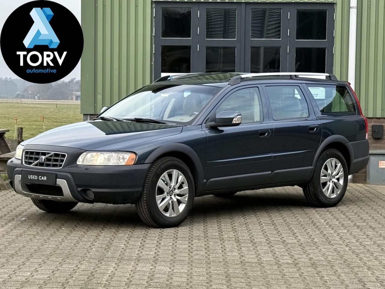 Volvo XC70 - 2.5 T Summum | Schuifdak | Leder | Standkachel | onderhoudshistorie | Youngtimer | - AutoWereld.nl