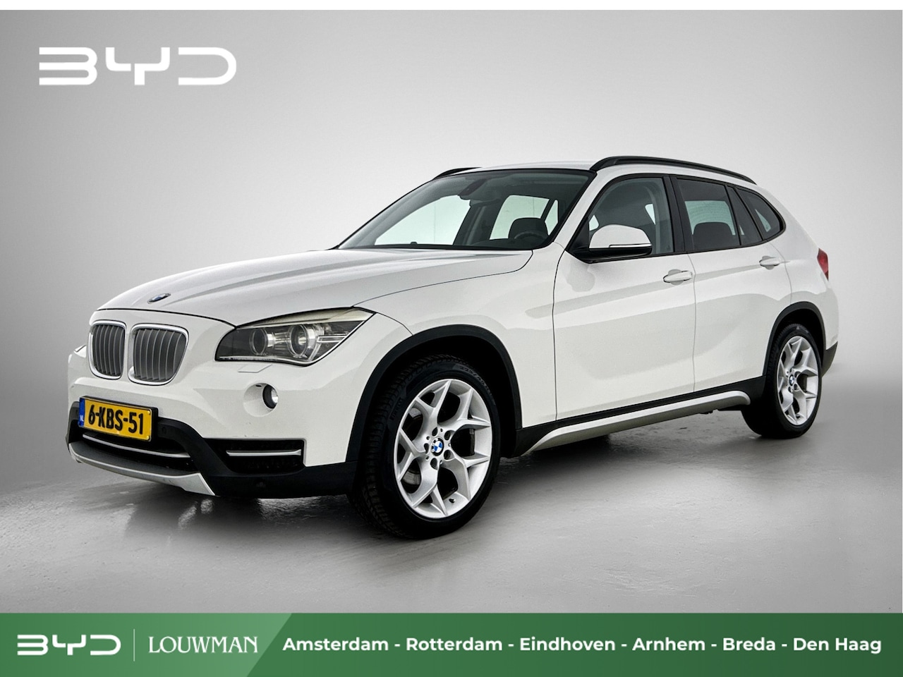 BMW X1 - xDrive20i Upgrade Edition | Automaat | Leder | 18" velgen | Stoelverwarming | AWD | - AutoWereld.nl