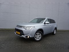 Mitsubishi Outlander - 2.0 PHEV Business Edition X-Line AUTOMAAT - Climate / Navi / Cruise / Camera / Trekhaak /