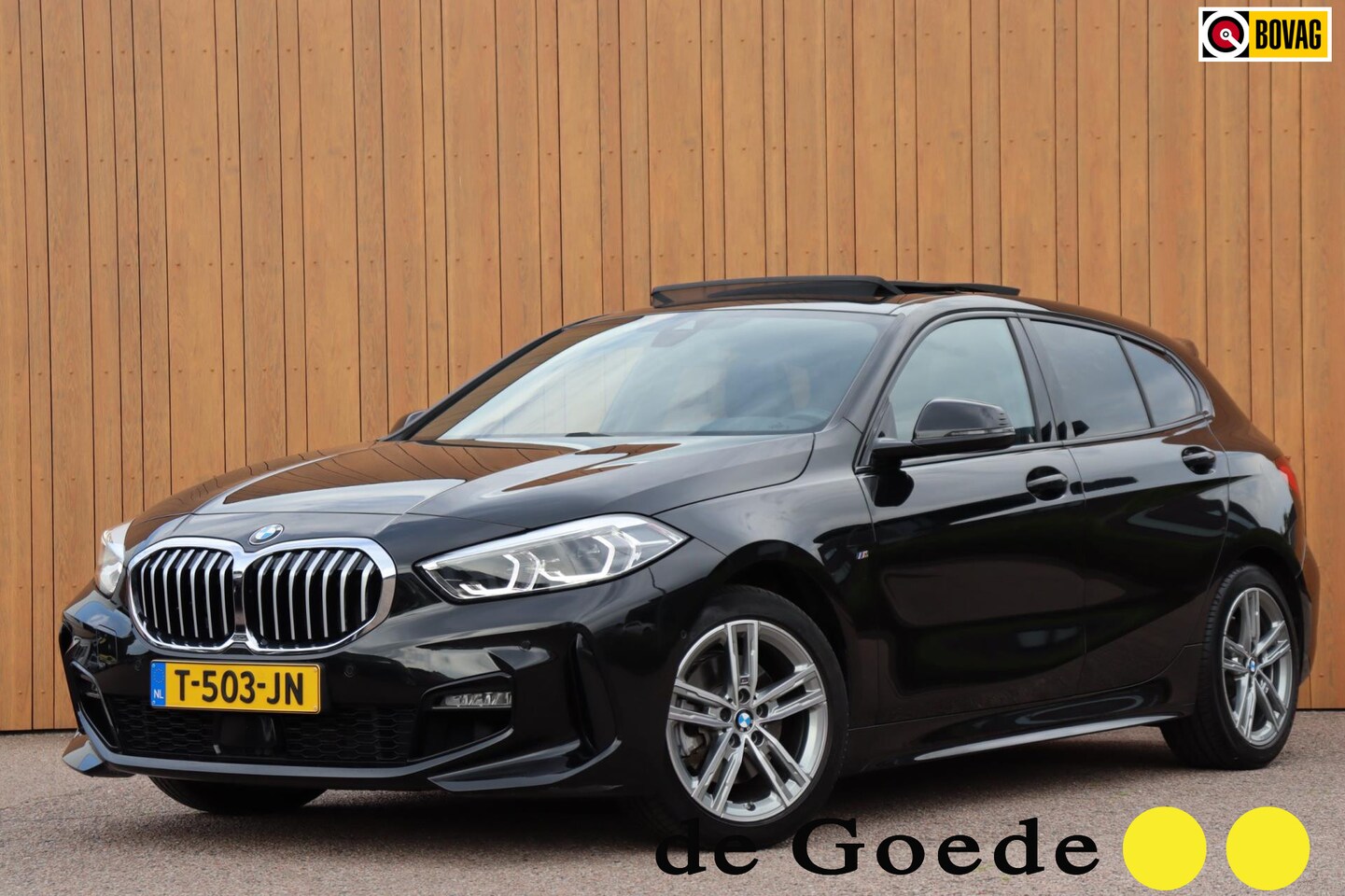 BMW 1-serie - 116i Introduction Ed. M-sport org.NL Harman Kardon a.spoiler camera el.schuifdak - AutoWereld.nl