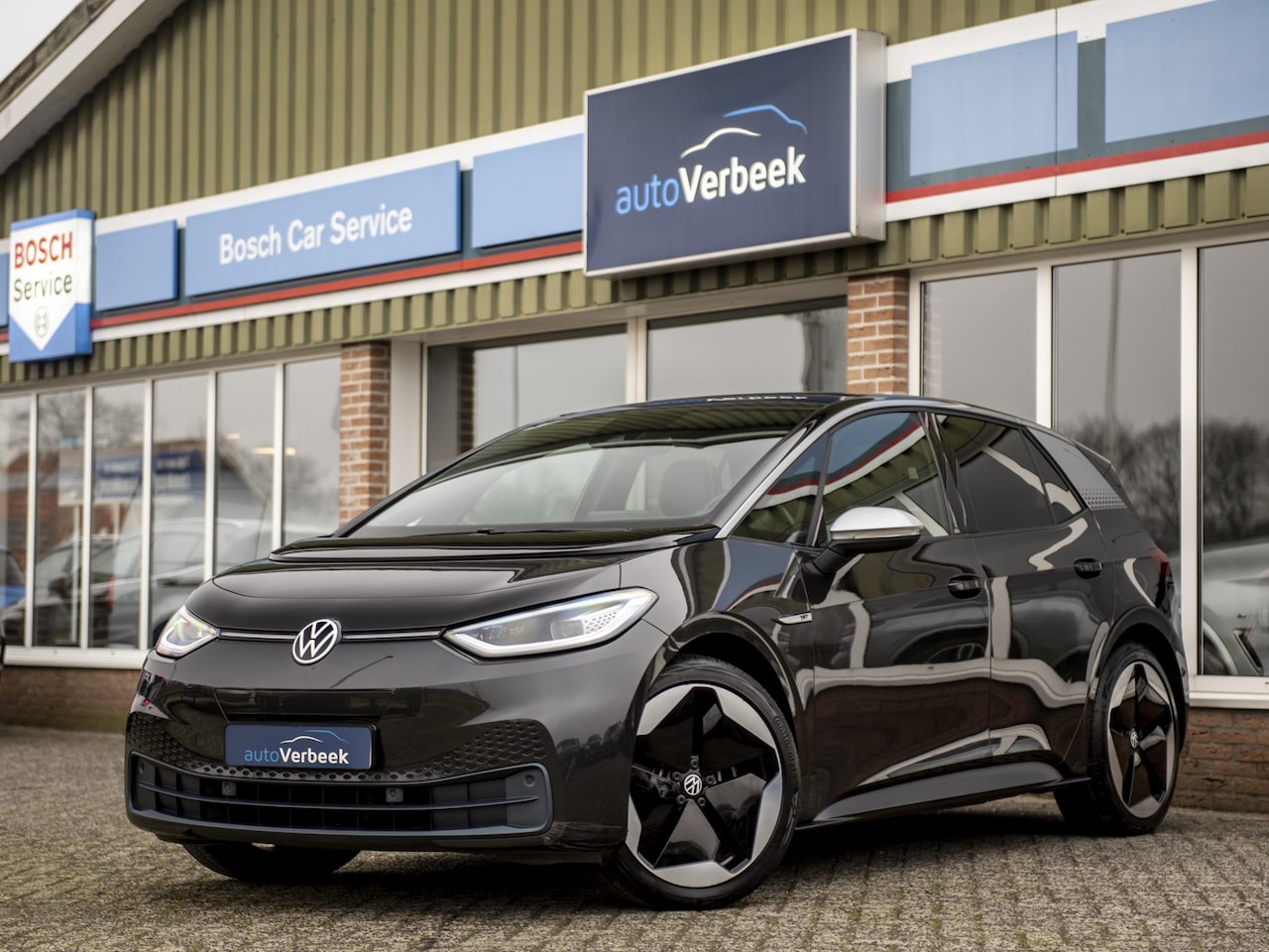Volkswagen ID.3 - First Max 58 kWh | Matrix LED | Pano | Standkachel | ACC | Stuur- & Stoelverwarming | mass - AutoWereld.nl
