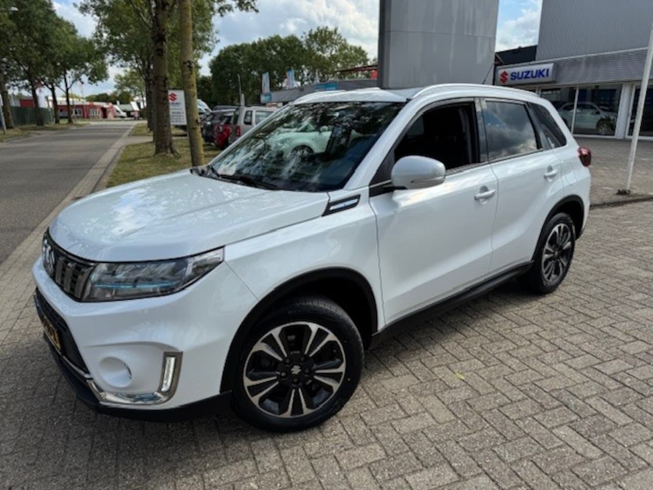 Suzuki Vitara - 1.4 Boosterjet 129pk Smart Hybrid Allgrip Style Automaat - AutoWereld.nl