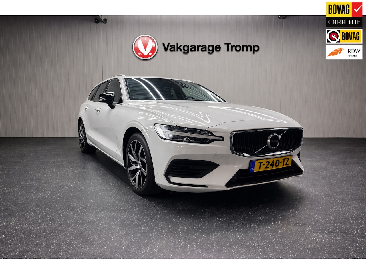 Volvo V60 - 2.0 T6 Recharge AWD Business Pro | Leer | Camera - AutoWereld.nl