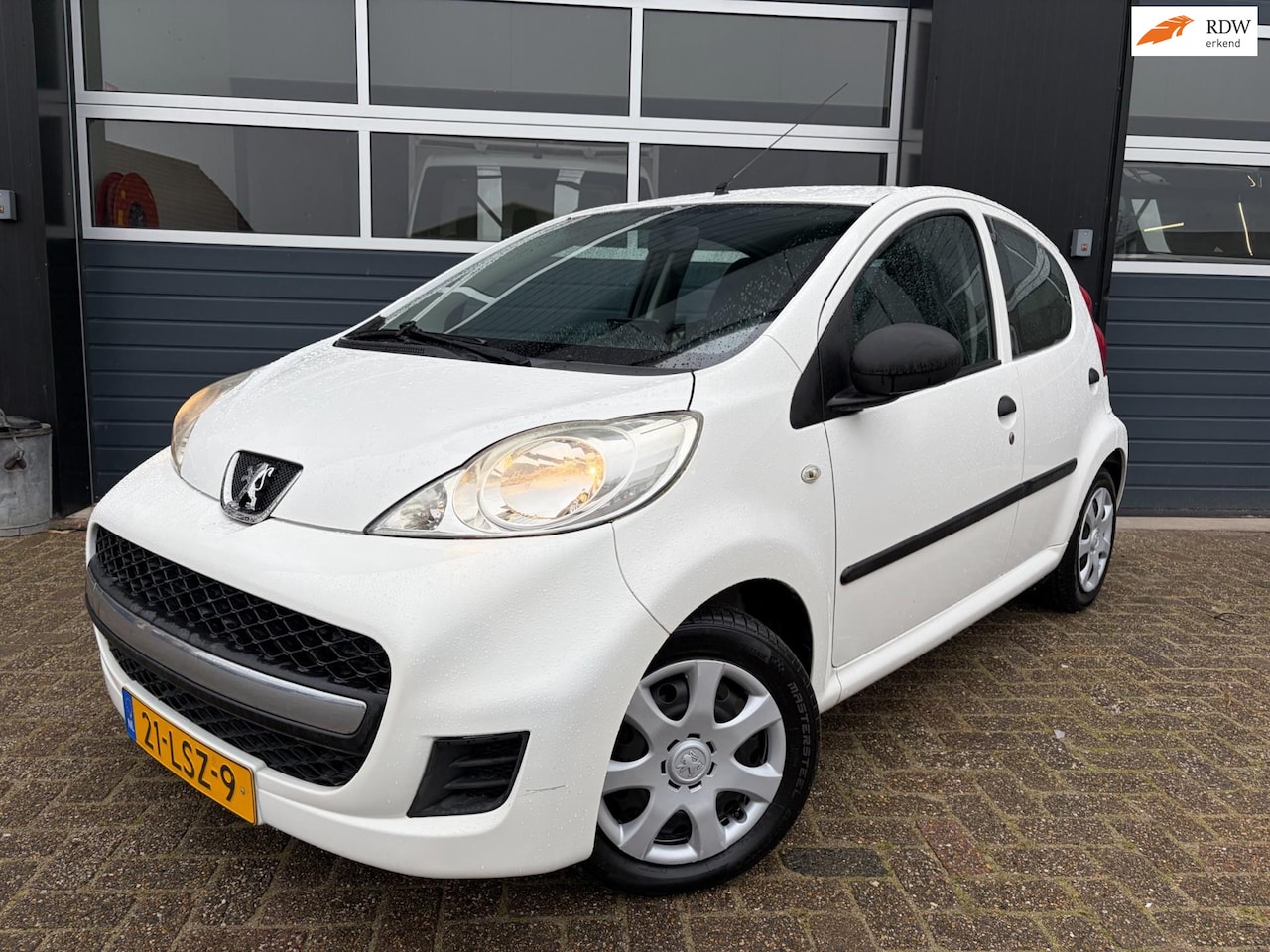 Peugeot 107 - 1.0-12V XR|Android Apple Carplay!!!| - AutoWereld.nl