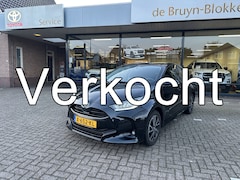 Toyota Yaris - 1.5 Hybrid Dynamic 1e eigenaar / all-seasonbanden / dealeronderhouden / door ons geleverd