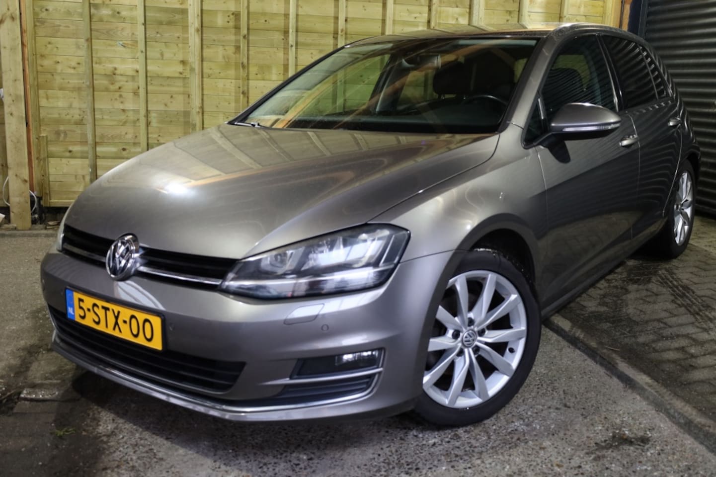 Volkswagen Golf - 1.4 TSI ACT Highline 1.4 TSI ACT Highline - AutoWereld.nl