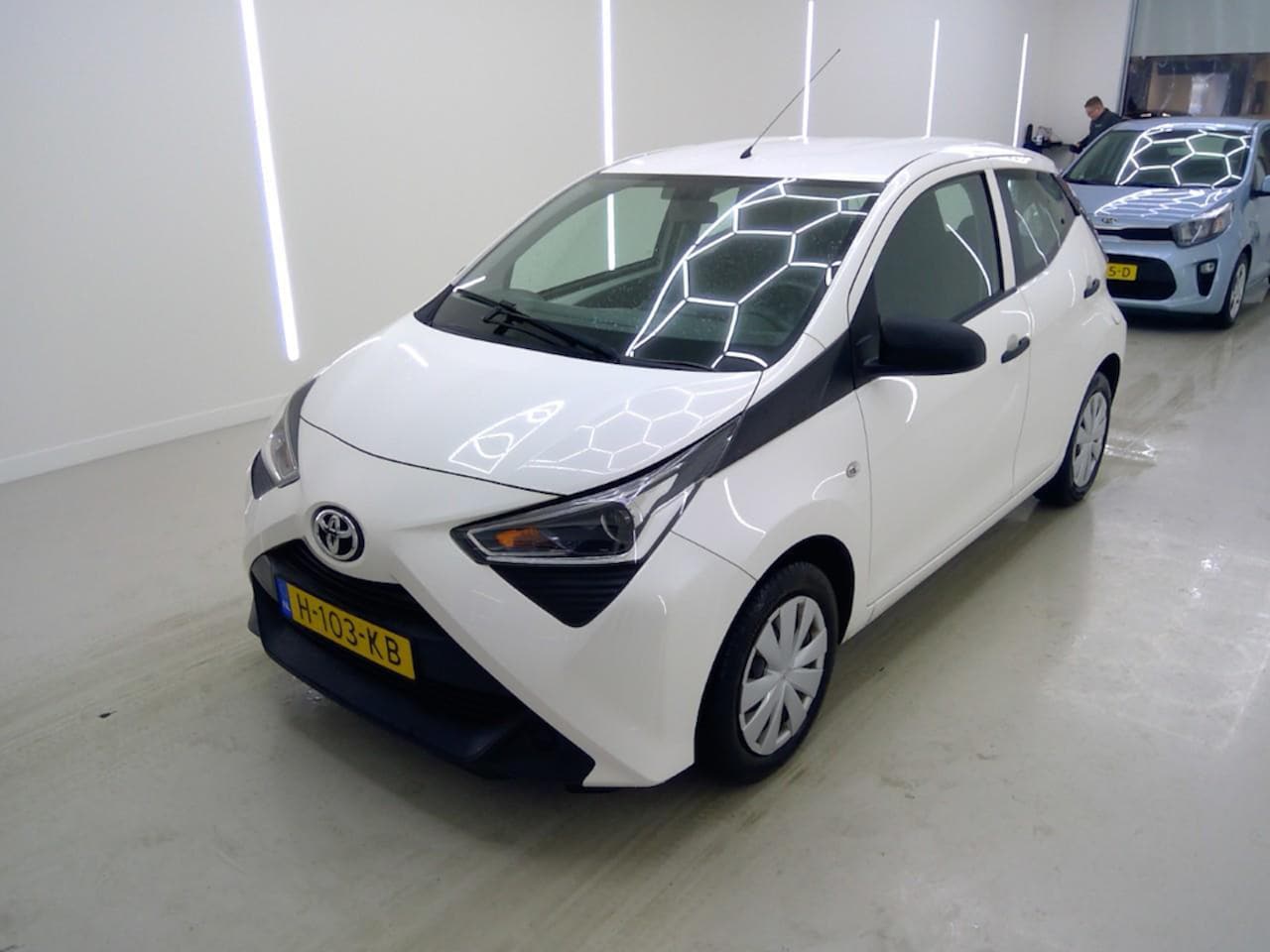 Toyota Aygo - 1.0 VVT-i 72pk 5D x-fun Apple Carplay & Android auto - AutoWereld.nl