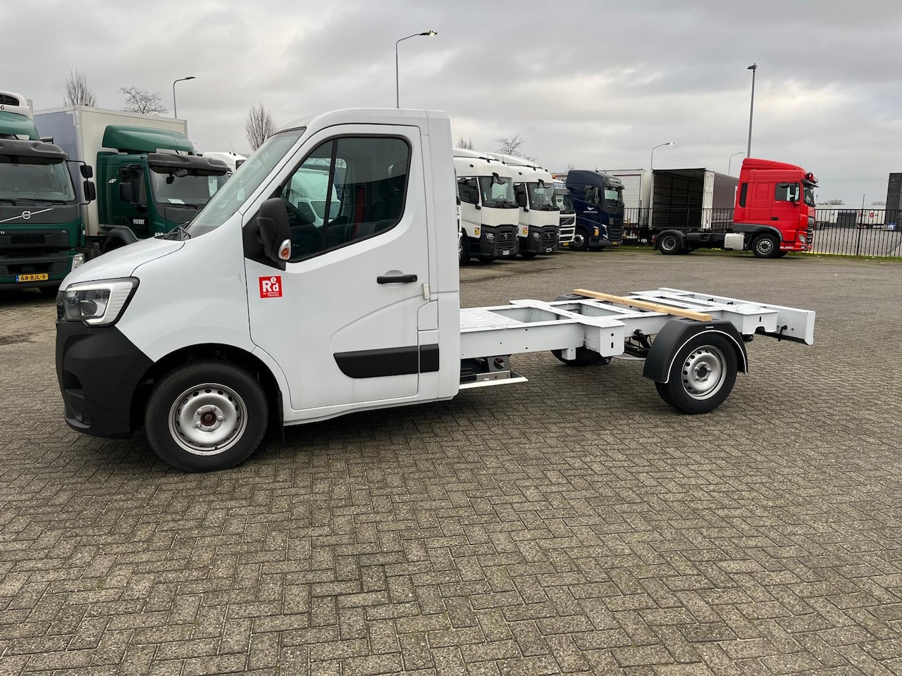 Renault Master - Z.E. Red edition, 3T5 52 KWH, Ccab , FWD L2, - AutoWereld.nl