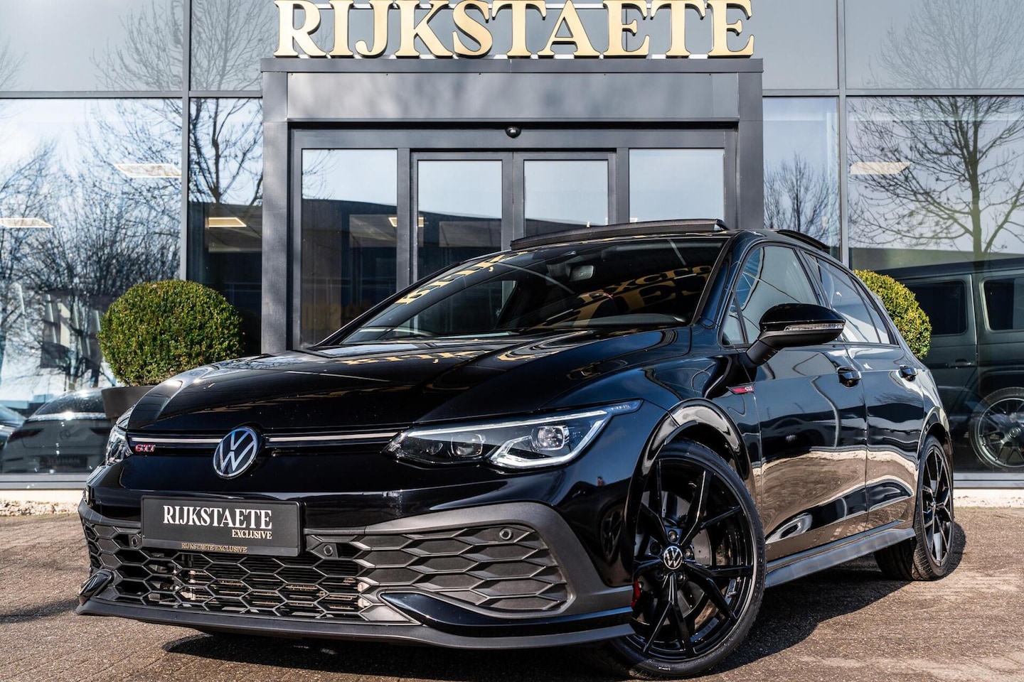 Volkswagen Golf - 2.0 TSI GTI Clubsport|PANO|ACC|IQ|CAM|19'' - AutoWereld.nl