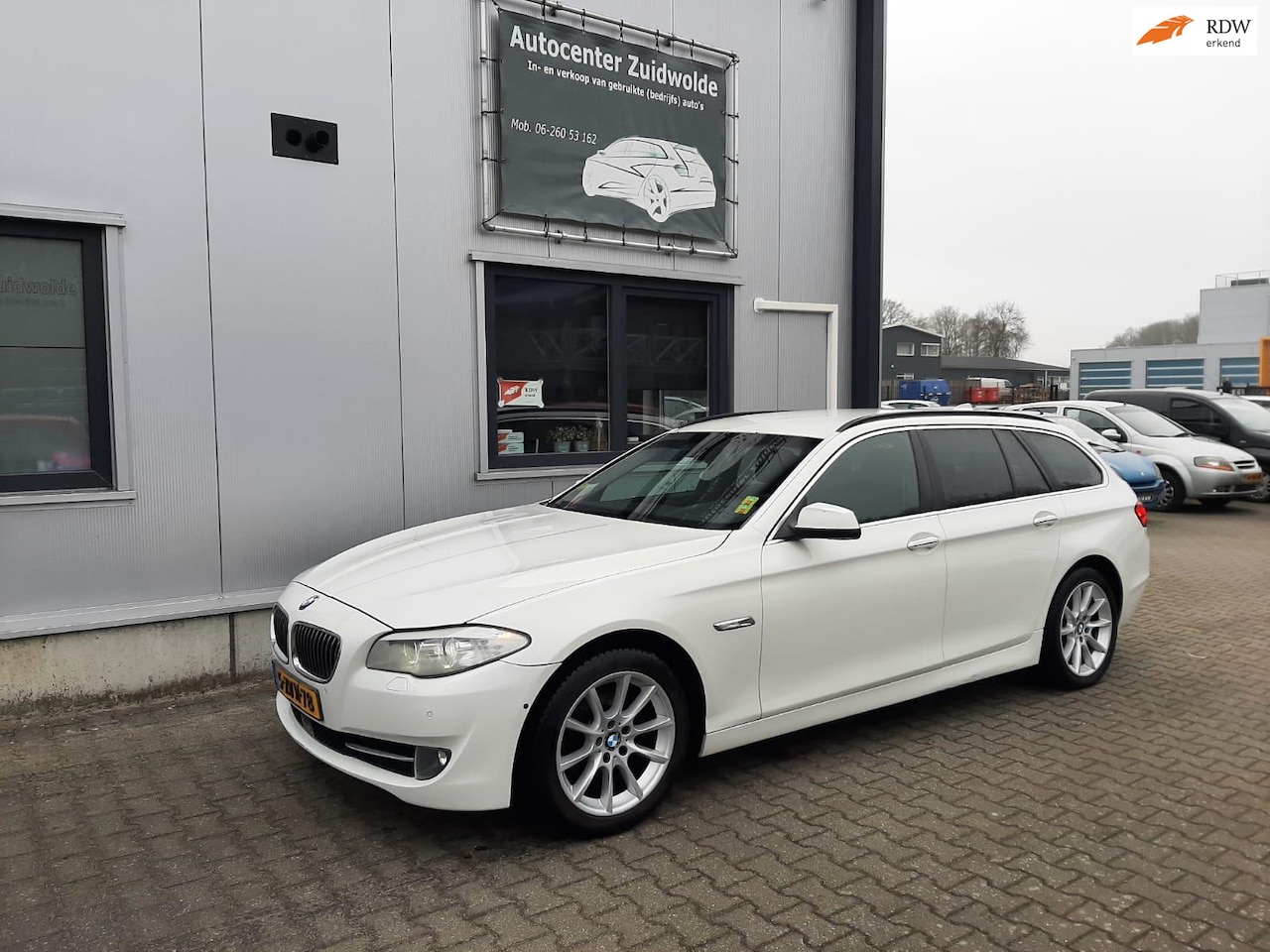 BMW 5-serie Touring - 520d High Executive camera 360 groot navi - AutoWereld.nl