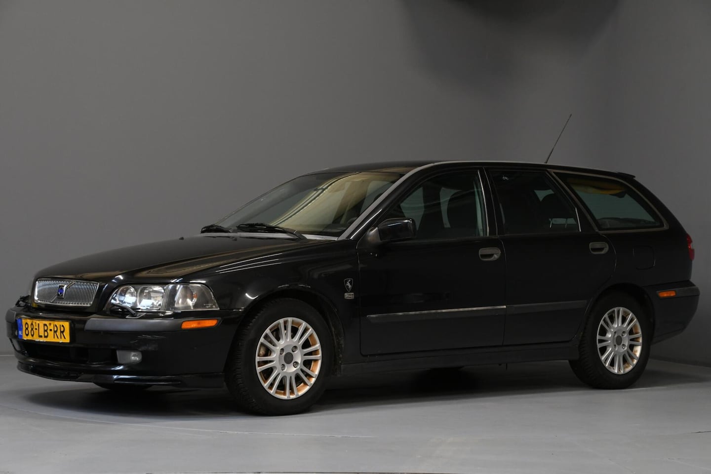 Volvo V40 - 2.0 T Dynamic Navigator | LEES ADVERTENTIE - AutoWereld.nl