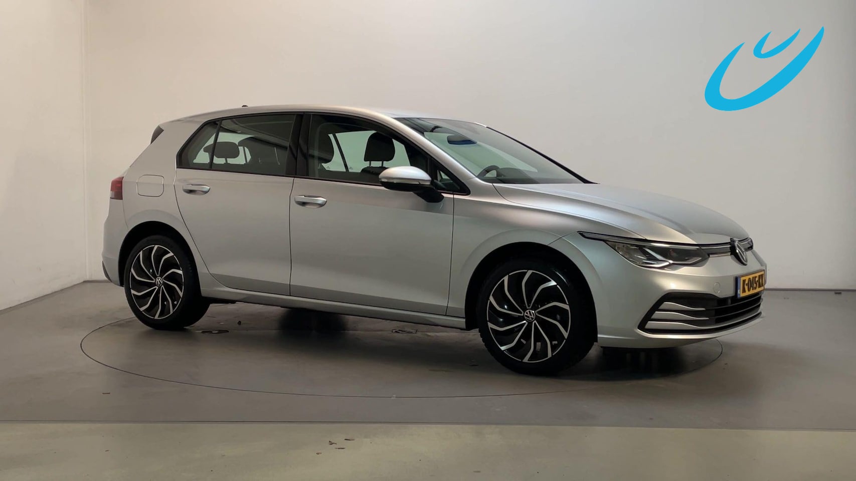 Volkswagen Golf - 1.0 TSI 110pk Life Virtual Cockpit Parkeersensoren App-Connect DAB+ - AutoWereld.nl