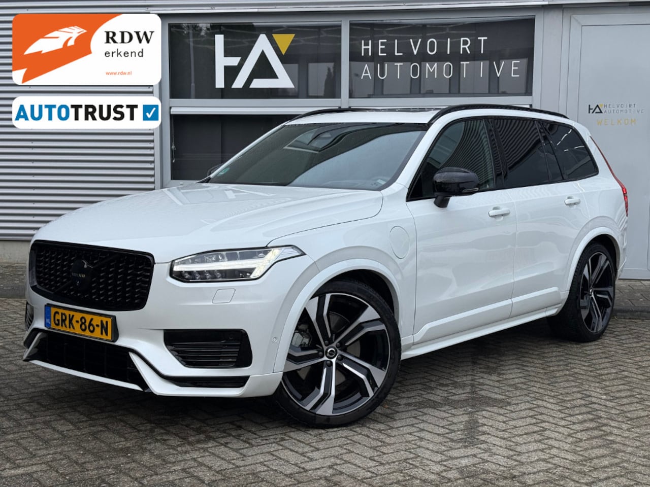 Volvo XC90 - 2.0 T8 Recharge AWD Ultimate Dark 7P| PANO | Trekhaak| Luchtvering - AutoWereld.nl