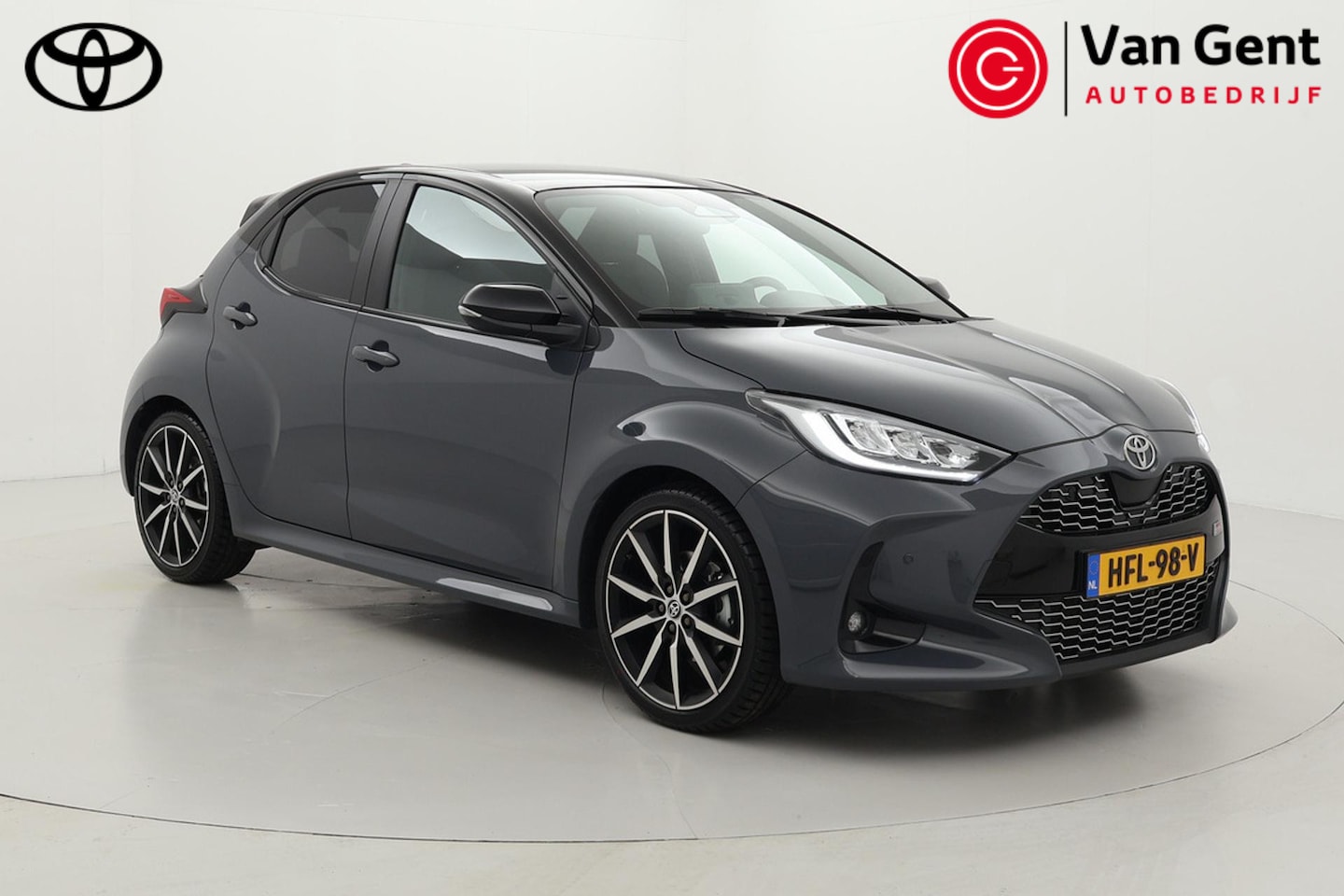 Toyota Yaris - 1.5 Hybrid 130 GR SPORT | Panoramadak | Apple Carplay / Android Auto | Dodehoek detectie | - AutoWereld.nl