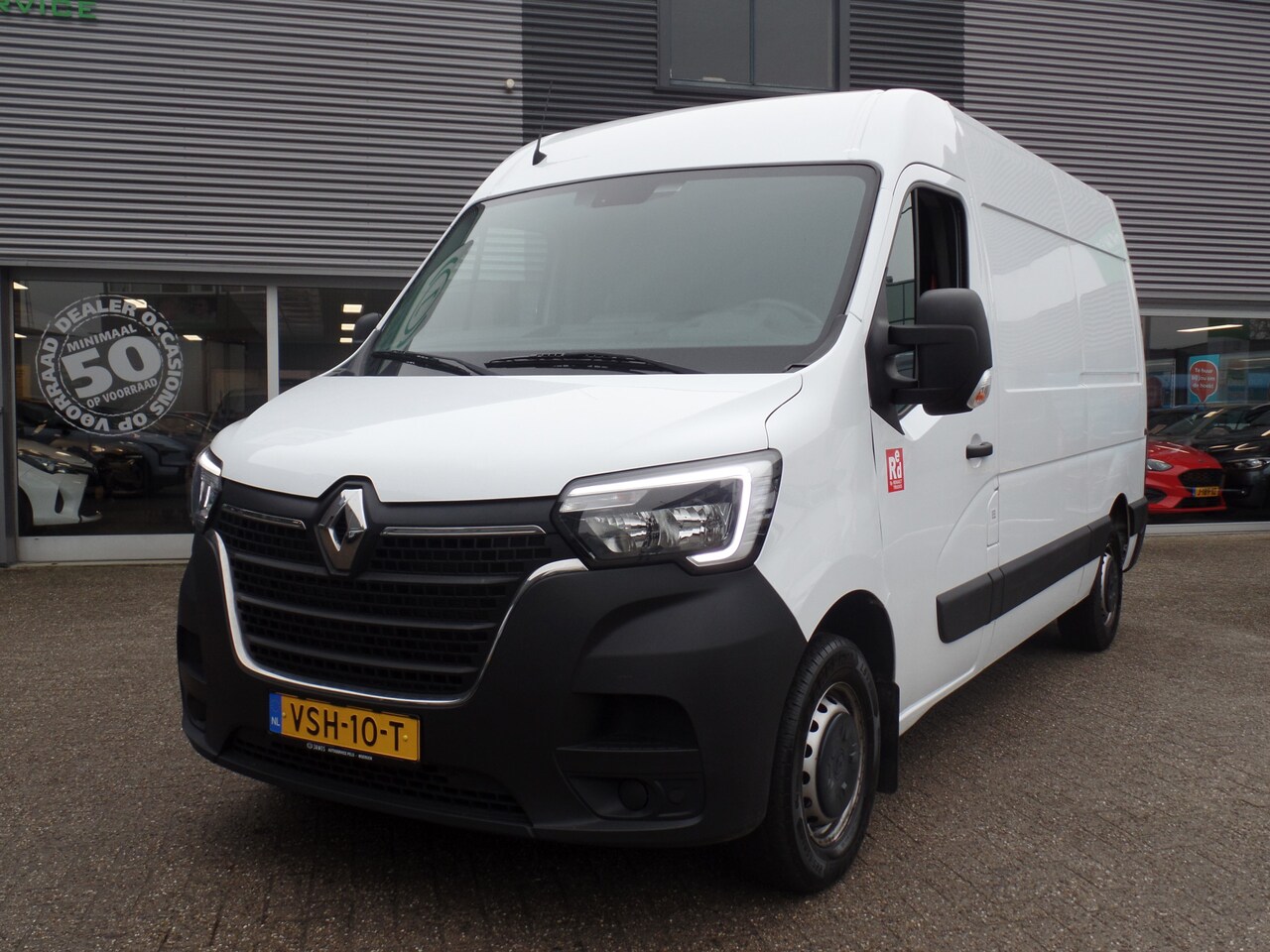 Renault Master - T35 2.3 dCi 135 L2H2 Comfort Navigatie, Cruise controle, Elek ramen/ spiegels, Achteruitri - AutoWereld.nl