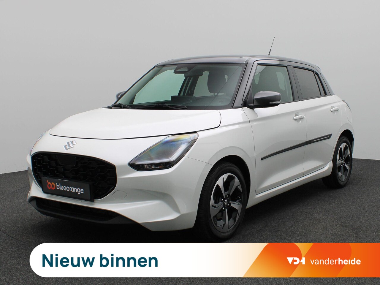 Suzuki Swift - 1.2 Style Smart Hybrid 92PK Aut. Adaptieve Cruise Controle, Side Assist, Keyless, Stoelver - AutoWereld.nl
