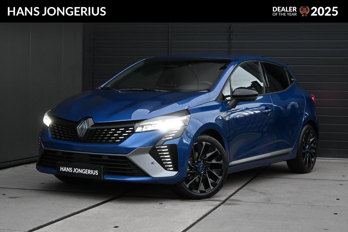 Renault Clio - E-Tech Full Hybrid 145 esprit Alpine | AUTOMAAT | 360 CAMERA | NAVI | ADAPT. CRUISE CONTRO - AutoWereld.nl