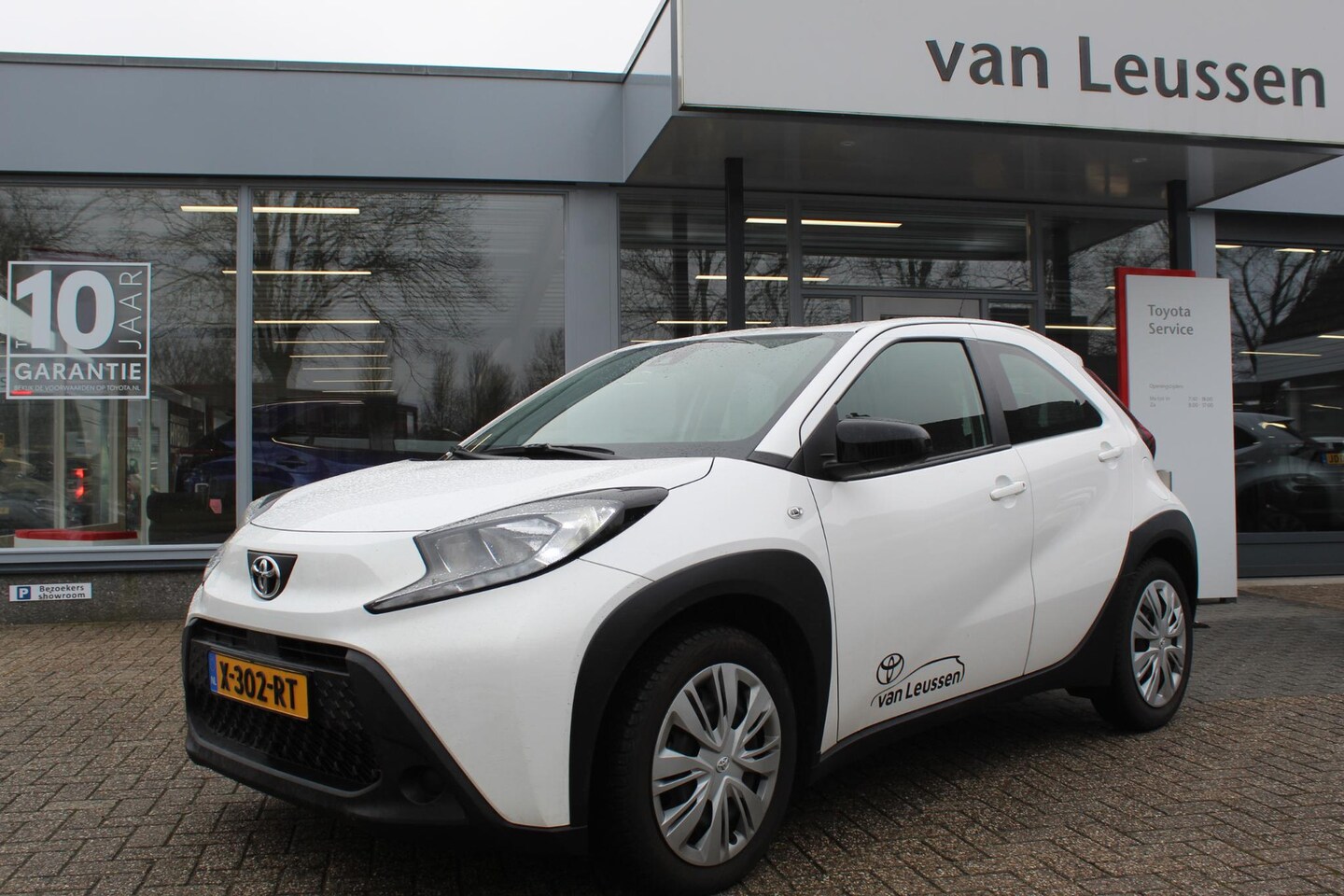 Toyota Aygo X - PLAY ALL SEASONS AD-CRUISE AIRCO CAMERA APPLE/ANDROID - AutoWereld.nl