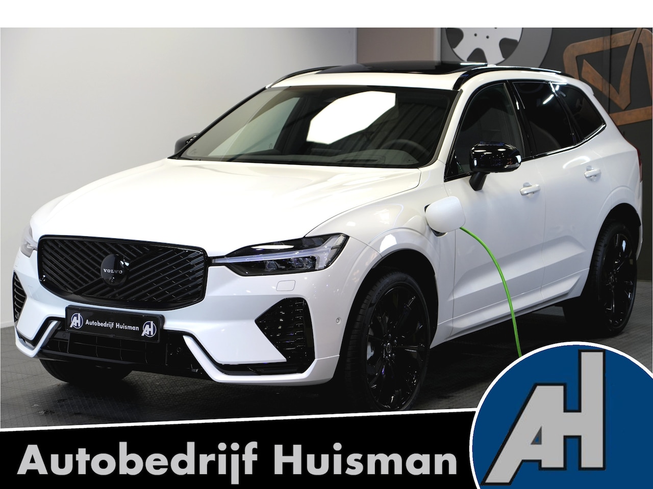 Volvo XC60 - 2.0 T8 AWD 335kW/456pk Aut8 MJ2026 Plug-in hybrid Ultra Black Edition HARMAN/KARDON + PANO - AutoWereld.nl