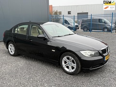 BMW 3-serie - 318i Business Line LEDER6BAKNAVIAPKKOOPJE