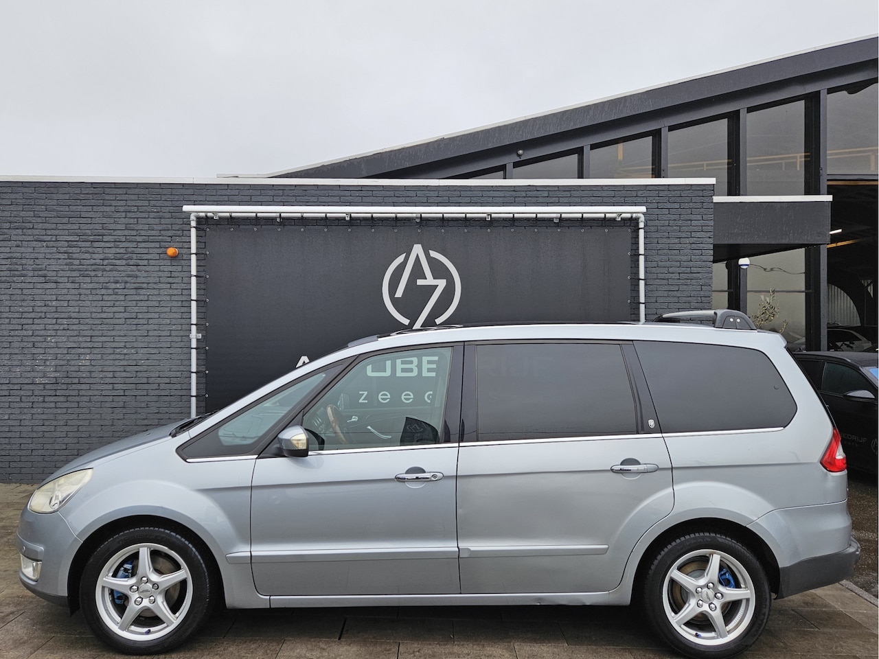 Ford Galaxy - 2.0-16V Ghia *AC*7-P*Bluetooth*Pano* - AutoWereld.nl
