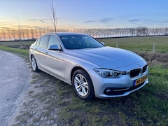 BMW 3-serie - 318i Executive