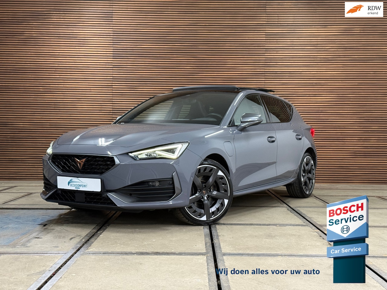 CUPRA Leon - 1.4 e-Hybrid 245PK | VZ Copper Edition | Pano | Full Led | Safe & Driving package XL | Vis - AutoWereld.nl