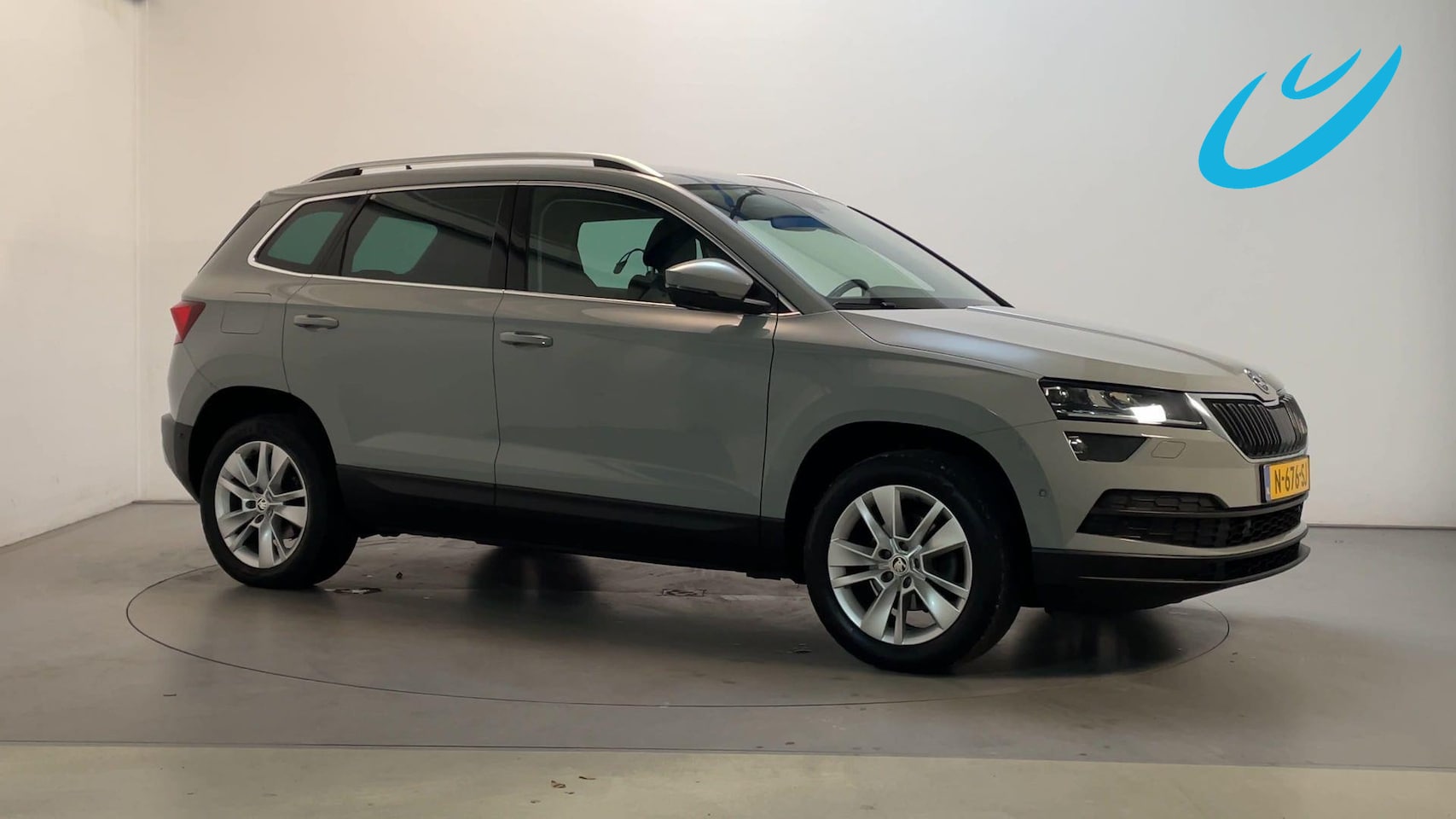 Skoda Karoq - 1.5 TSI 150pk DSG ACT Business Edition Plus Sfeerverlichting Leder Stoelverwarming - AutoWereld.nl