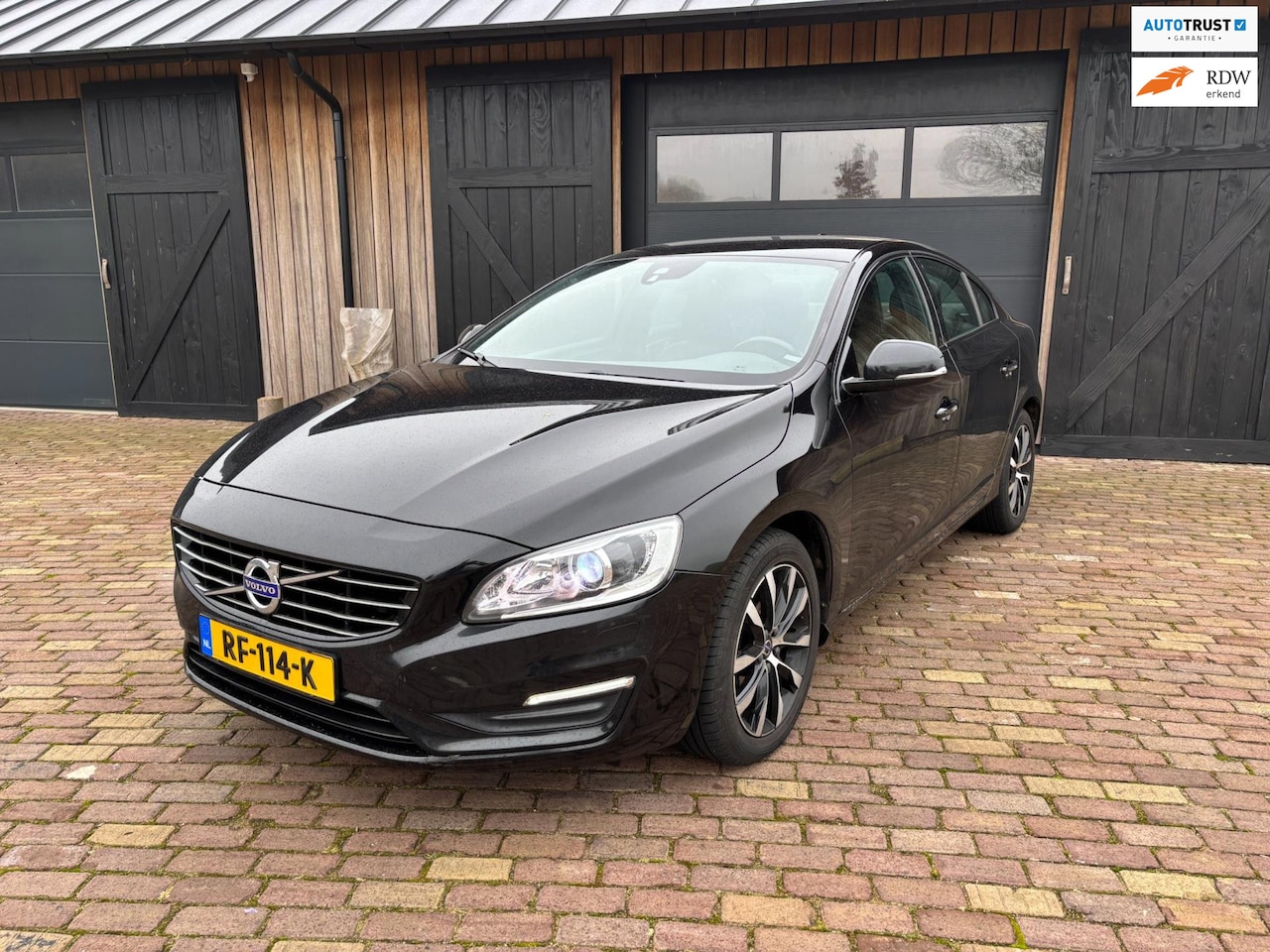 Volvo S60 - 1.5 T2 Polar+ Dynamic,AUTOMAAT,LEER,BLIS,STOELVERWARMING. - AutoWereld.nl