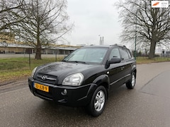 Hyundai Tucson - 2.0i Active 114DKM/LEDER/STOELVERW/CLIMA/PDC
