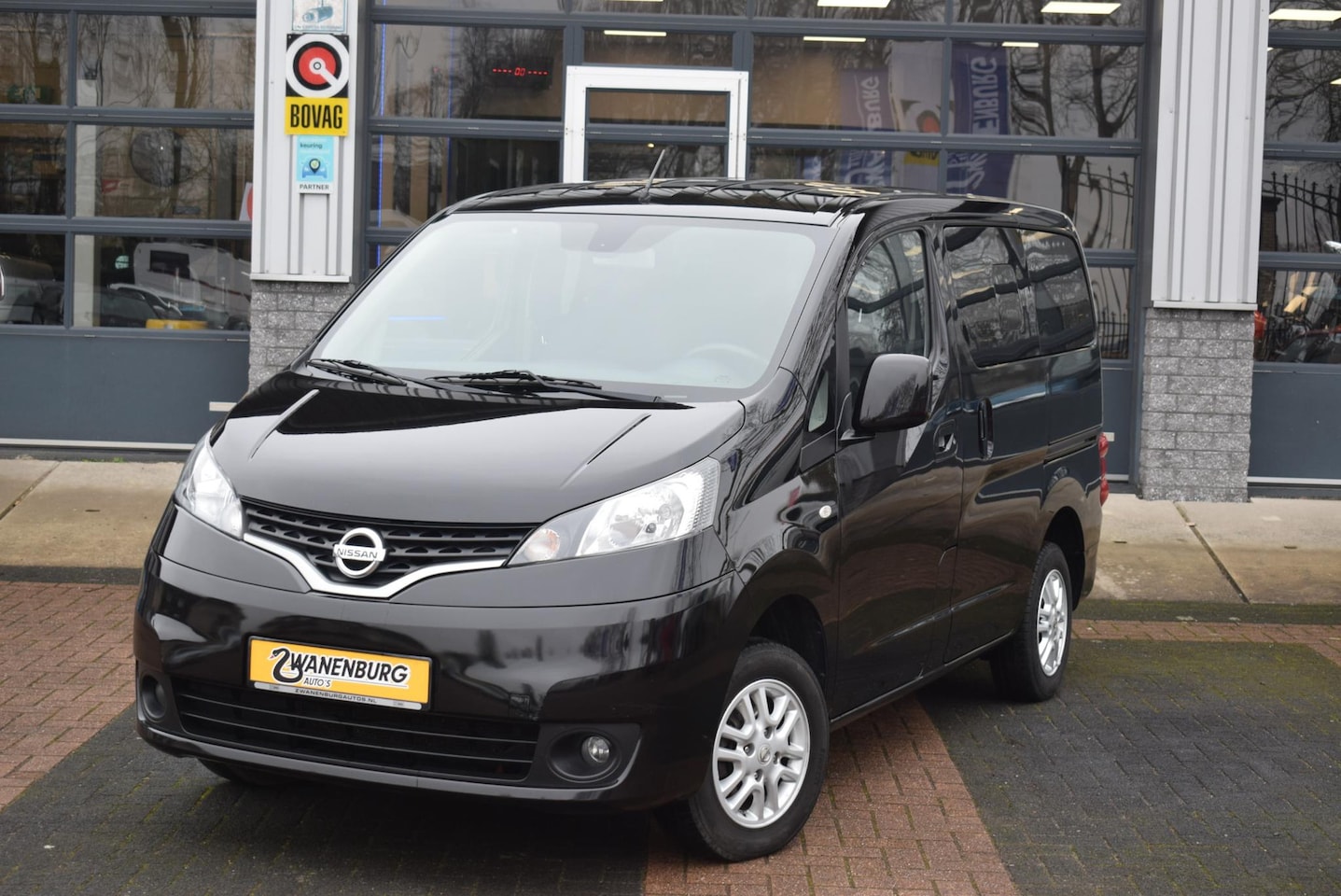 Nissan Evalia - 1.6 Connect Edition 5p Navi Airco Camera Km 103.000!! - AutoWereld.nl
