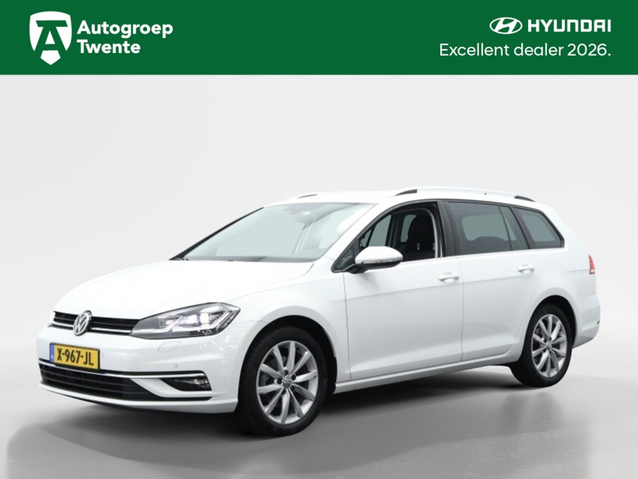 Volkswagen Golf - 1.5 TSI Highline Automaat | Navigatie | Camera | Adaptive cruise - AutoWereld.nl