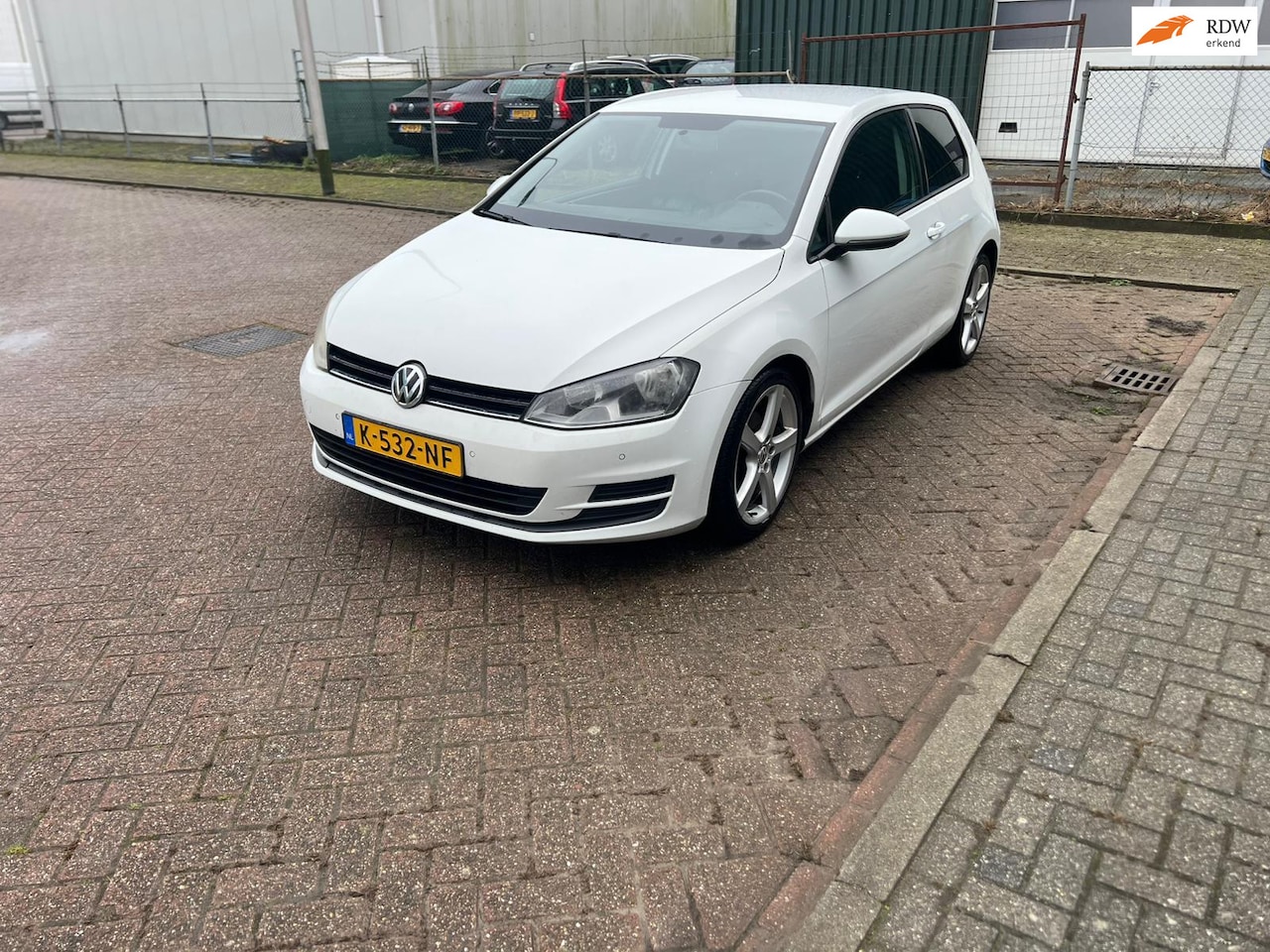 Volkswagen Golf - 1.2 TSI Highline Airco Pdc Voor En Achter - AutoWereld.nl