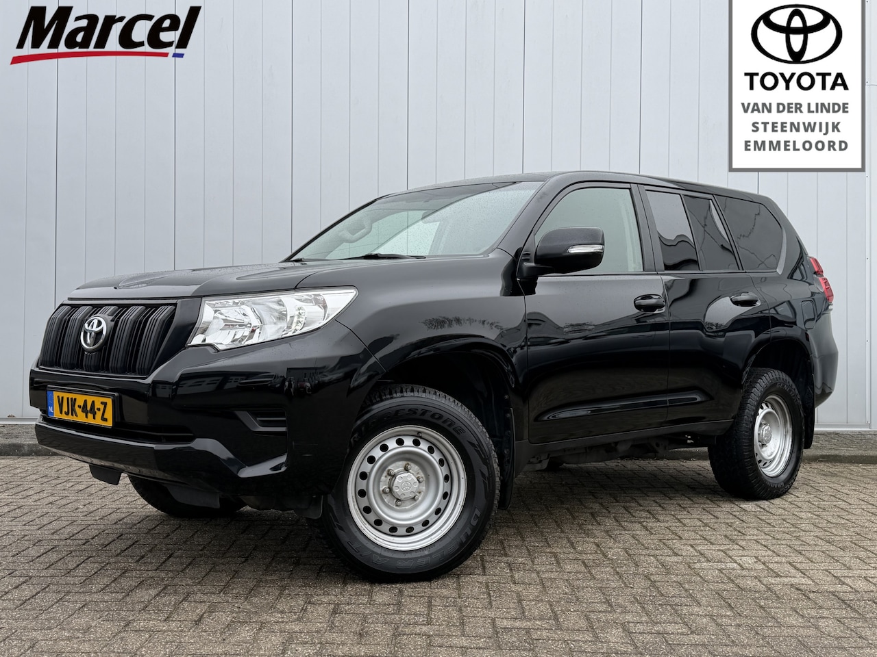 Toyota Land Cruiser - 2.8 D-4D-F Comfort Window Van 1e Eigenaar Dealer Onderhouden Keyless NL Auto - AutoWereld.nl