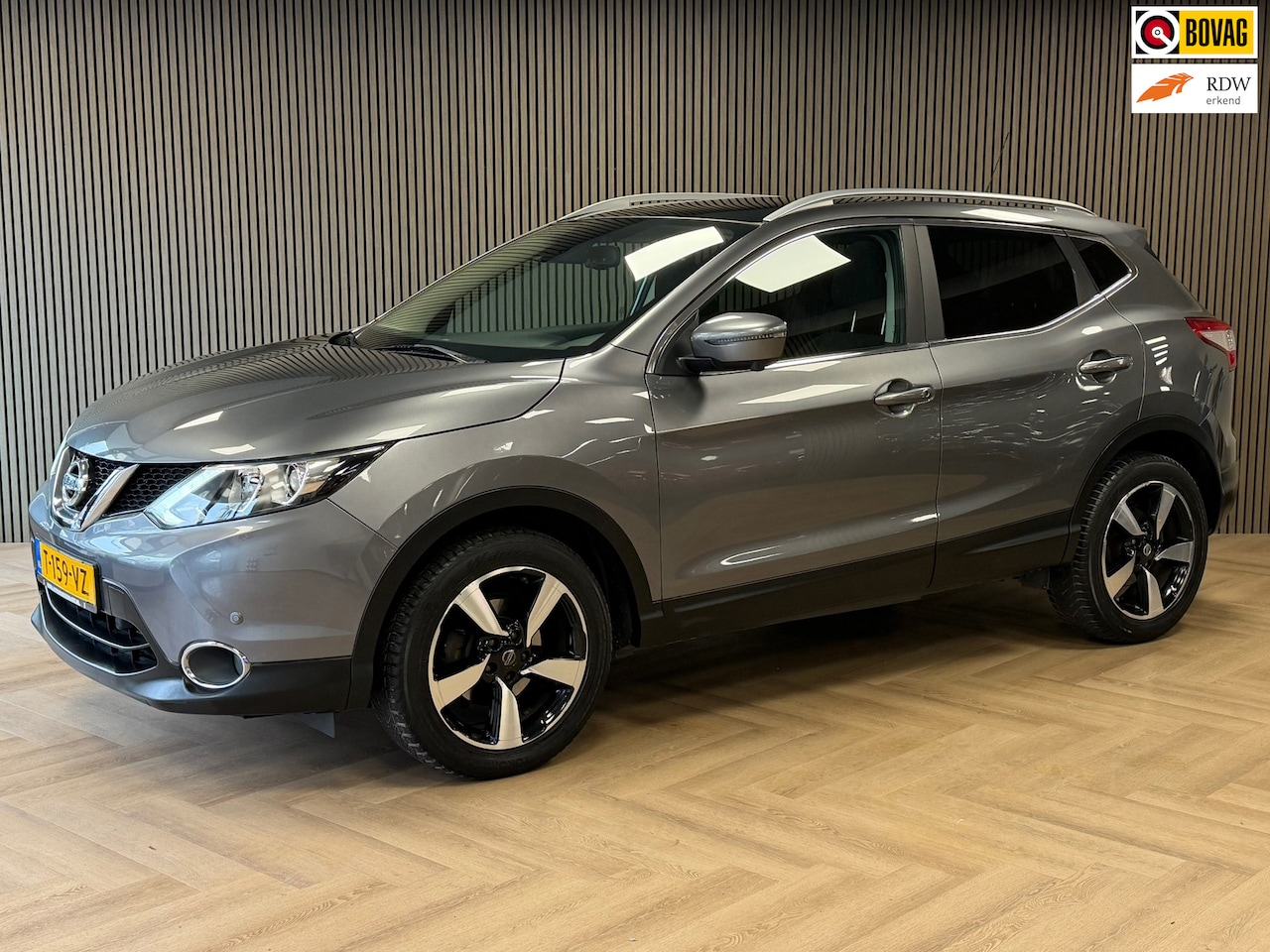 Nissan Qashqai - 1.2 Connect Edition AUT. PANORAMADAK TREKHAAK NAVIGATIE CAMERA 360 PDC BLUETOOTH CRUISE KE - AutoWereld.nl