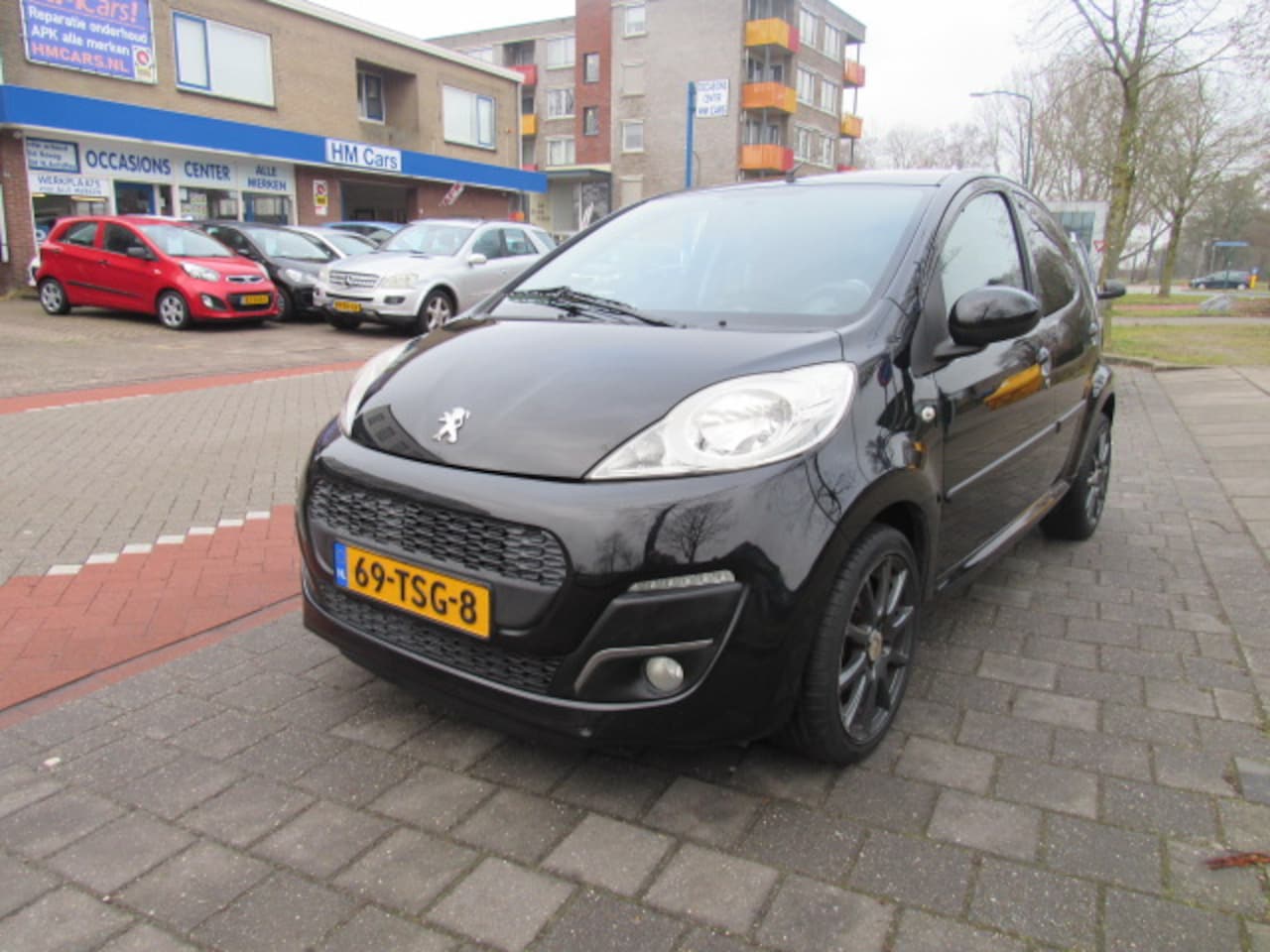 Peugeot 107 - 1.0 12V 68PK 5Drs Airco Envy - AutoWereld.nl