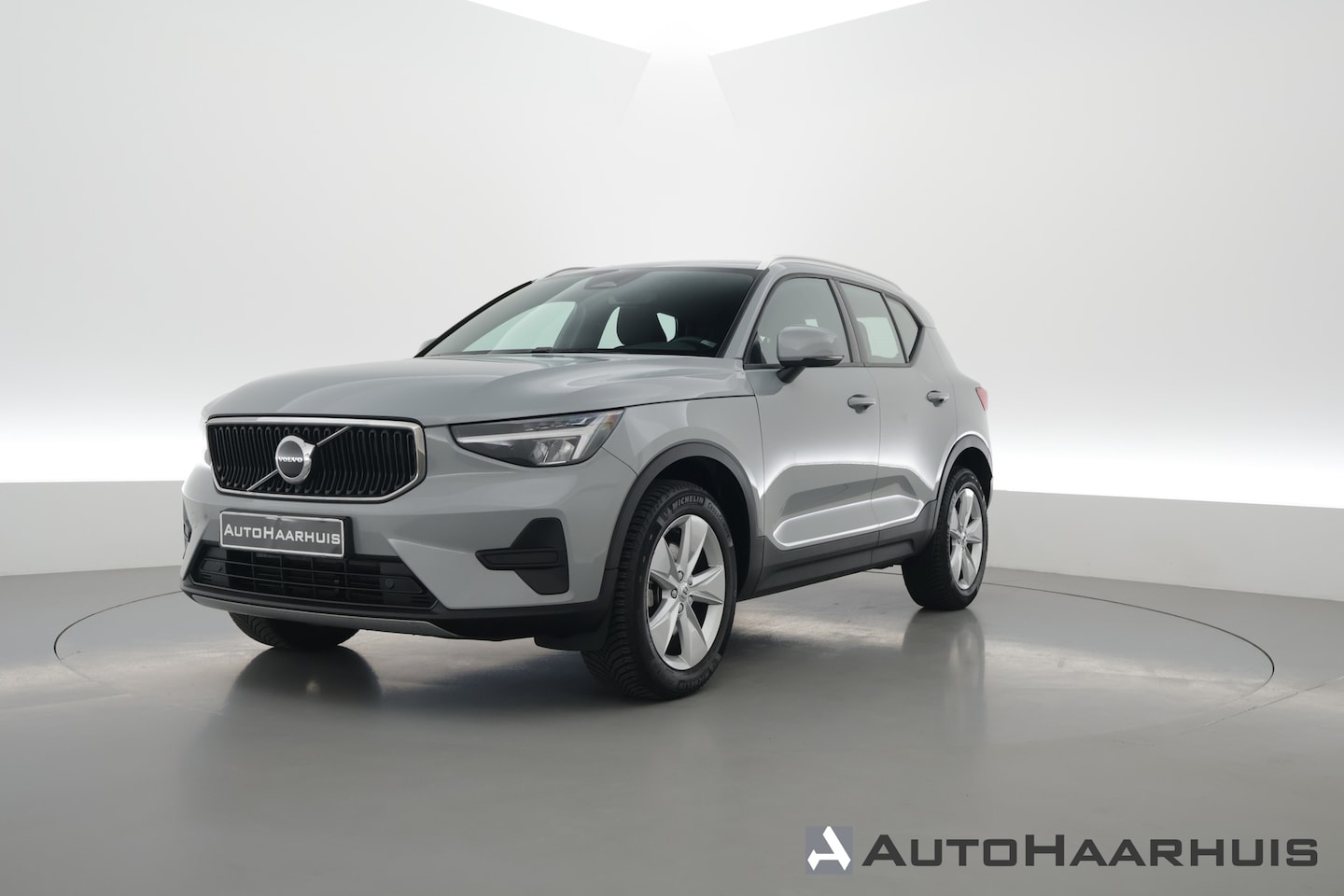 Volvo XC40 - 2.0 B3 Core | Pilot Assist | Keyless | Stoel- Stuurverw. | Camera | Apple CarPlay & Androi - AutoWereld.nl