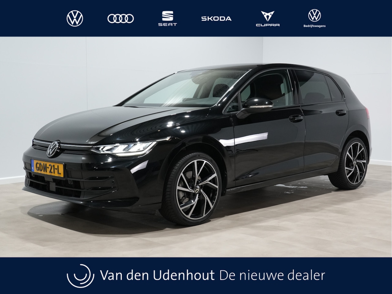 Volkswagen Golf - 1.5 eTSI 115pk DSG Life Edition Navigatie Camera Acc Led Privacy glas 17"lm Digital Cockpi - AutoWereld.nl