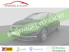 Volkswagen Golf - 1.5 TSI Highline Business R Pano/schuif |