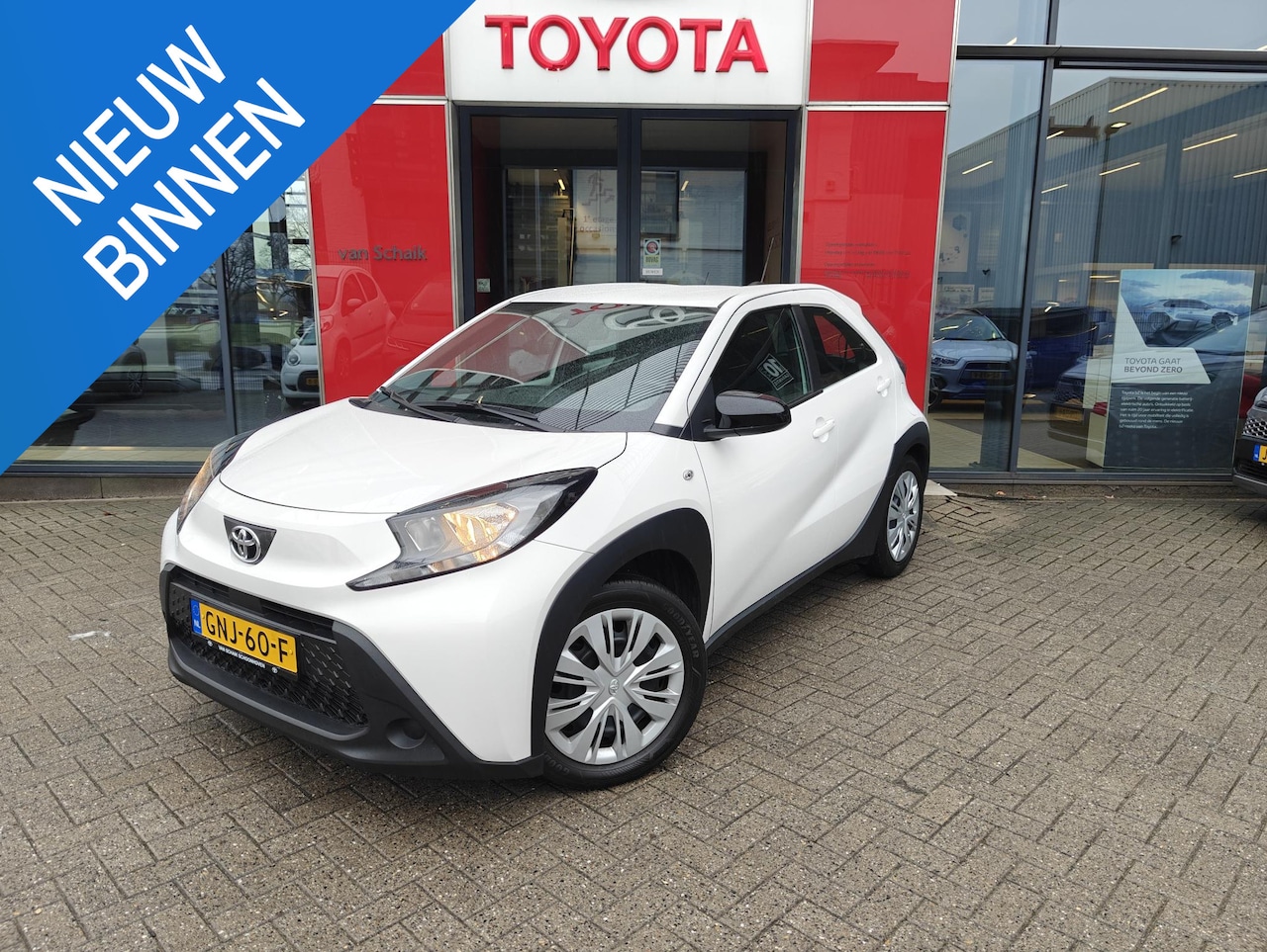 Toyota Aygo X - 1.0 VVT-i MT Play Apple Carplay/Android Auto Adaptive Cruise control Airco - AutoWereld.nl