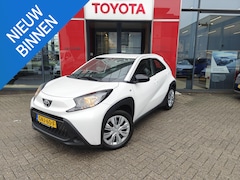 Toyota Aygo X - 1.0 VVT-i MT Play Apple Carplay/Android Auto Adaptive Cruise control Airco