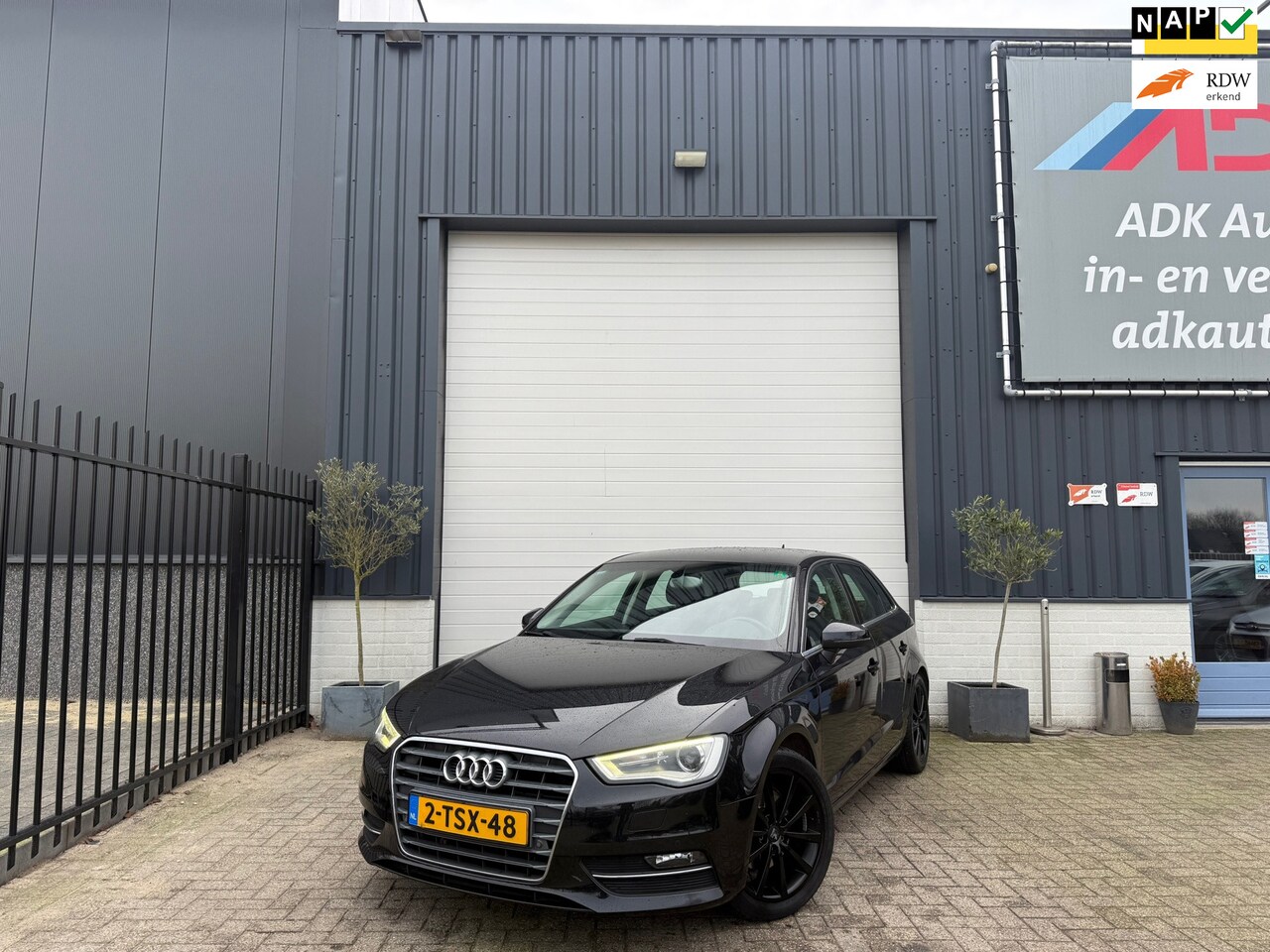 Audi A3 Sportback - 1.4 TFSI CoD Ambition Pro Line plus AUTOMAAT/CAMERA/NAVI/PDC - AutoWereld.nl