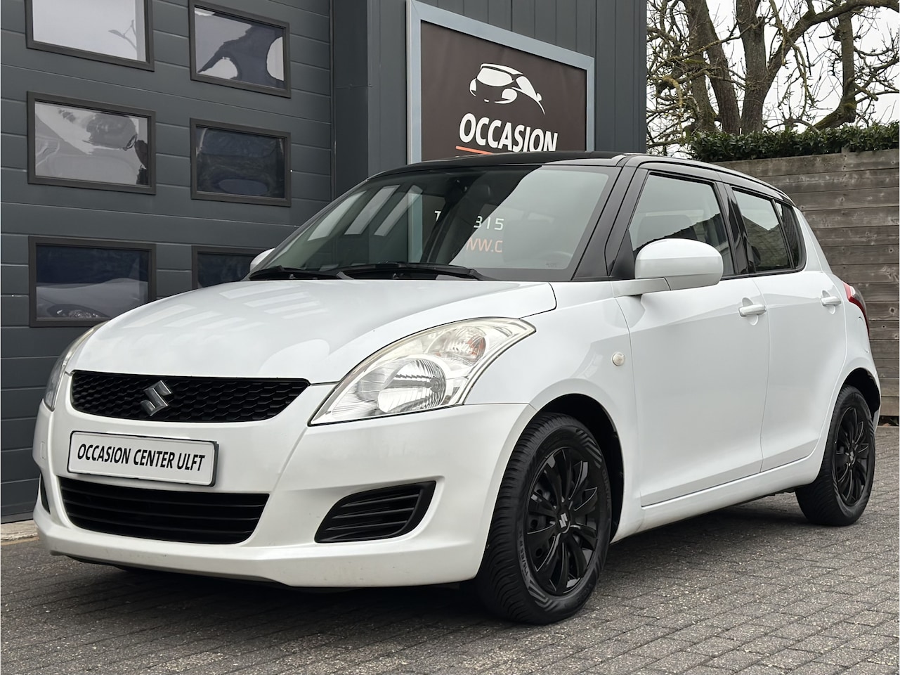 Suzuki Swift - BLACK WHITE EDITION / AIRCO EL PAKKET .... - AutoWereld.nl