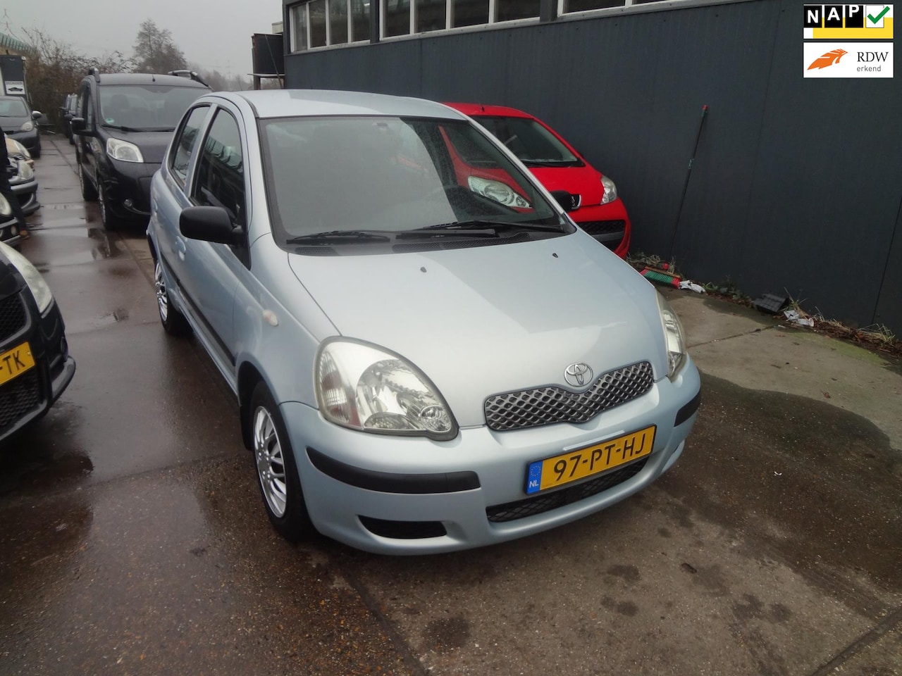 Toyota Yaris - 1.3 VVT-i Idols 5drs airco elek pak nap apk - AutoWereld.nl